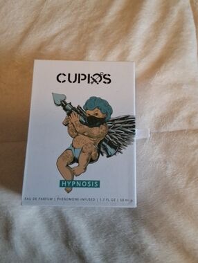 Cupio For Men Eau de Parfum - White & Teal Accents
